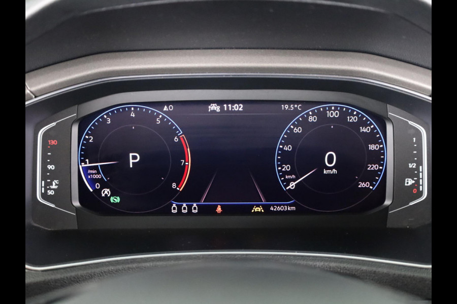 Volkswagen T-Roc 1.5 TSI Sport 150 PK DSG | Navigatie | Lederen bekleding | Parkeercamera | Keyless entry |