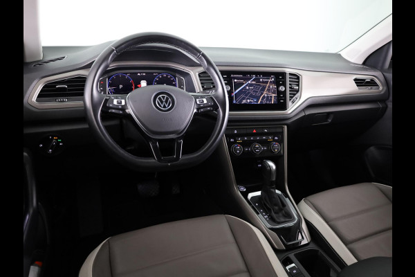 Volkswagen T-Roc 1.5 TSI Sport 150 PK DSG | Navigatie | Lederen bekleding | Parkeercamera | Keyless entry |