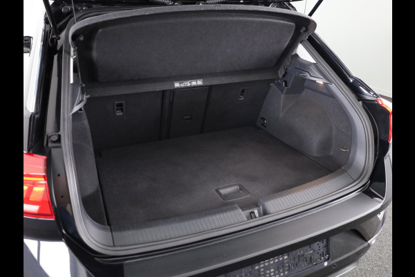 Volkswagen T-Roc 1.5 TSI Sport 150 PK DSG | Navigatie | Lederen bekleding | Parkeercamera | Keyless entry |