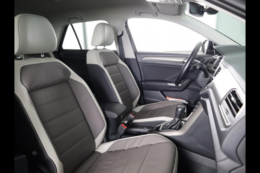 Volkswagen T-Roc 1.5 TSI Sport 150 PK DSG | Navigatie | Lederen bekleding | Parkeercamera | Keyless entry |