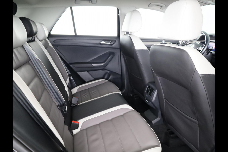 Volkswagen T-Roc 1.5 TSI Sport 150 PK DSG | Navigatie | Lederen bekleding | Parkeercamera | Keyless entry |