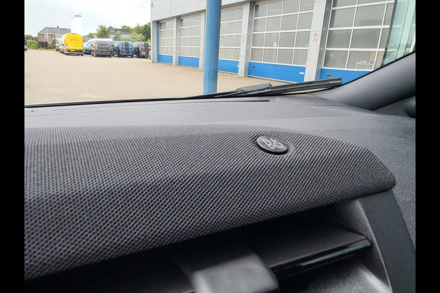 Ford Puma 1.0 EcoBoost Hybrid ST-Line X 155pk Automaat |  Panoramadak | Afneembare trekhaak | Winter Pack | Adaptive cruise control | 360 graden camera | Bang&Olufsen | Elektrsiche achterklep | Matrix LED