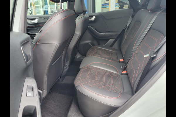 Ford Puma 1.0 EcoBoost Hybrid ST-Line X 155pk Automaat |  Panoramadak | Afneembare trekhaak | Winter Pack | Adaptive cruise control | 360 graden camera | Bang&Olufsen | Elektrsiche achterklep | Matrix LED