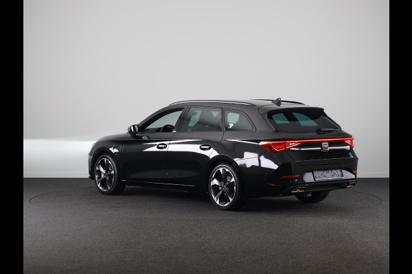 CUPRA Leon Sportstourer 1.4 TSI eHybrid PHEV FR Business Intense 204 pk Automaat | Navigatie | Parkeersensoren (Park assist) | Achteruitrijcamera | Adaptieve cruise control | Stoelverwarming |