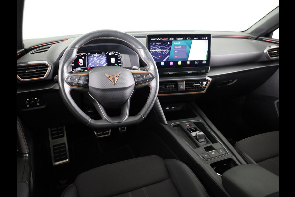 CUPRA Leon Sportstourer 1.4 TSI eHybrid PHEV FR Business Intense 204 pk Automaat | Navigatie | Parkeersensoren (Park assist) | Achteruitrijcamera | Adaptieve cruise control | Stoelverwarming |