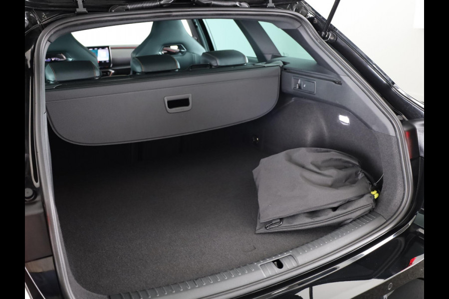 CUPRA Leon Sportstourer 1.4 TSI eHybrid PHEV FR Business Intense 204 pk Automaat | Navigatie | Parkeersensoren (Park assist) | Achteruitrijcamera | Adaptieve cruise control | Stoelverwarming |