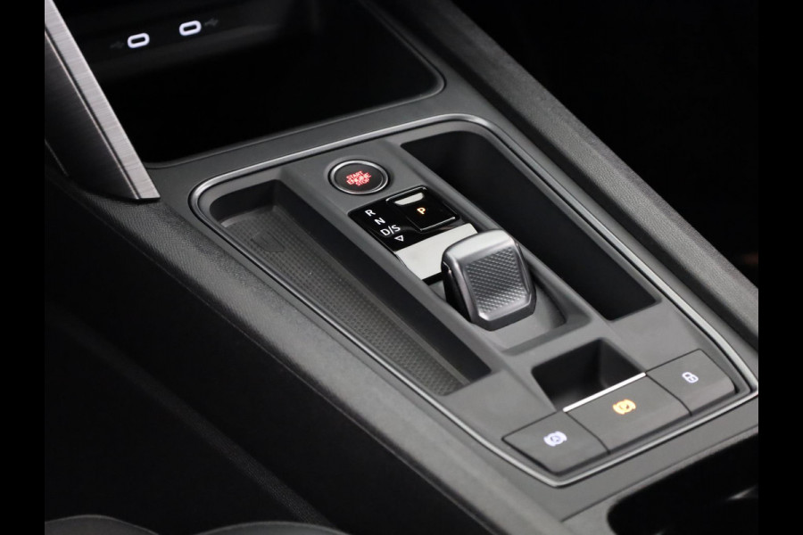 CUPRA Leon Sportstourer 1.4 TSI eHybrid PHEV FR Business Intense 204 pk Automaat | Navigatie | Parkeersensoren (Park assist) | Achteruitrijcamera | Adaptieve cruise control | Stoelverwarming |