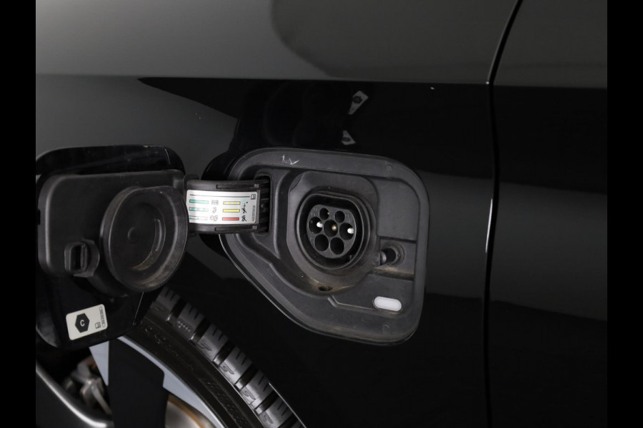 CUPRA Leon Sportstourer 1.4 TSI eHybrid PHEV FR Business Intense 204 pk Automaat | Navigatie | Parkeersensoren (Park assist) | Achteruitrijcamera | Adaptieve cruise control | Stoelverwarming |