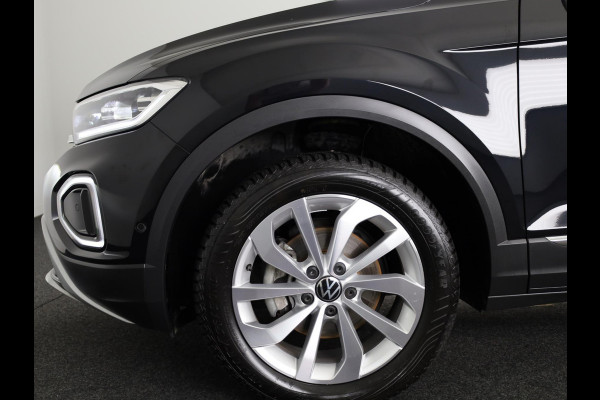 Volkswagen T-Roc 1.5 TSI Style 150 PK DSG | Private lease vanaf € 609,- pm | Trekhaak afneembaar | Navigatie | Stoel verwarming en massage | Leer/Alcantara |