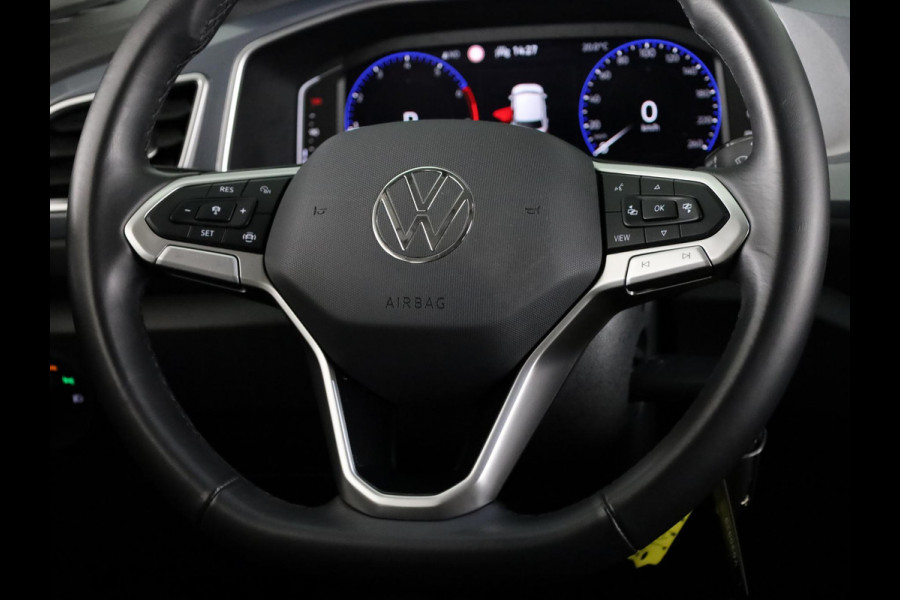 Volkswagen T-Roc 1.5 TSI Style 150 PK DSG | Private lease vanaf € 609,- pm | Trekhaak afneembaar | Navigatie | Stoel verwarming en massage | Leer/Alcantara |