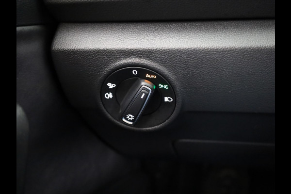 Volkswagen T-Roc 1.5 TSI Style 150 PK DSG | Private lease vanaf € 609,- pm | Trekhaak afneembaar | Navigatie | Stoel verwarming en massage | Leer/Alcantara |