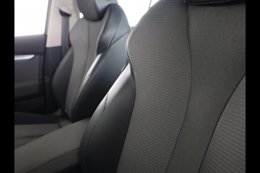 Škoda Enyaq 60 Selection 180pk | Navigatie | 21 inch Lichtmetalen velgen | Parkeercamera | Cruise controle