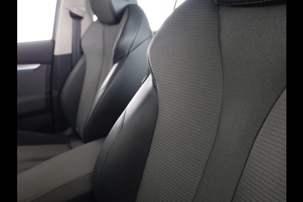 Škoda Enyaq 60 Selection 180pk | Navigatie | 21 inch Lichtmetalen velgen | Parkeercamera | Cruise controle