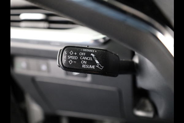 Škoda Enyaq 60 Selection 180pk | Navigatie | 21 inch Lichtmetalen velgen | Parkeercamera | Cruise controle