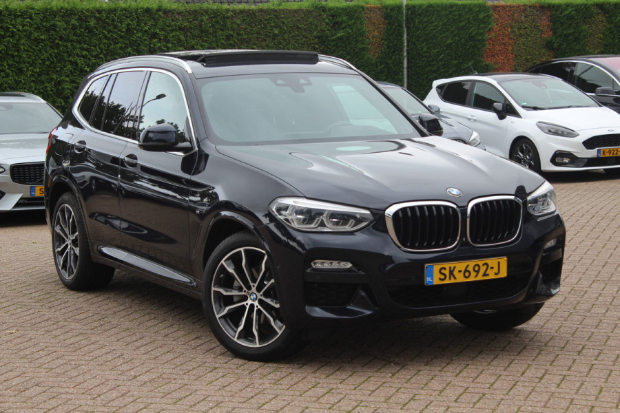 BMW X3 xDrive20d High Exe. M Sport / Panoramadak / 360Camera / Head-up / 20'' / Leder / Harman Kardon / Keyless / Navigatie / DAB / Dodehoek / Stoelverwarming / ACC