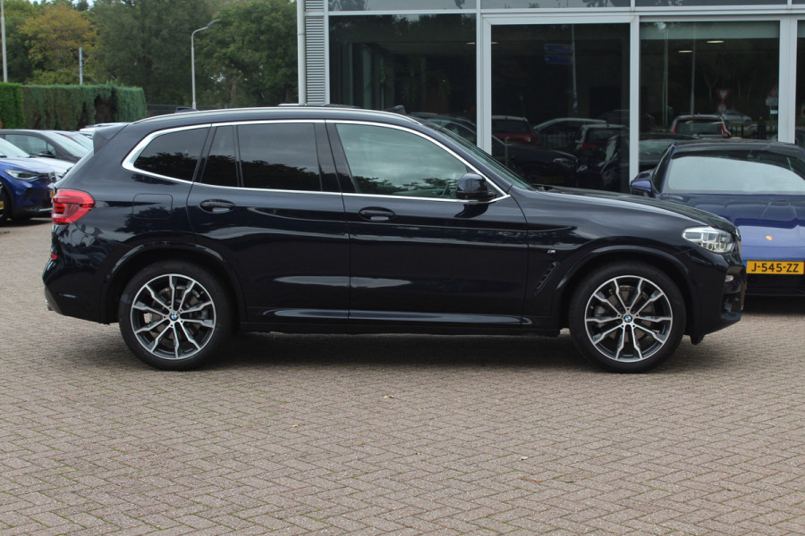 BMW X3 xDrive20d High Exe. M Sport / Panoramadak / 360Camera / Head-up / 20'' / Leder / Harman Kardon / Keyless / Navigatie / DAB / Dodehoek / Stoelverwarming / ACC