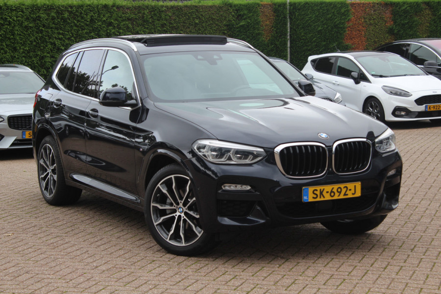 BMW X3 xDrive20d High Exe. M Sport / Panoramadak / 360Camera / Head-up / 20'' / Leder / Harman Kardon / Keyless / Navigatie / DAB / Dodehoek / Stoelverwarming / ACC