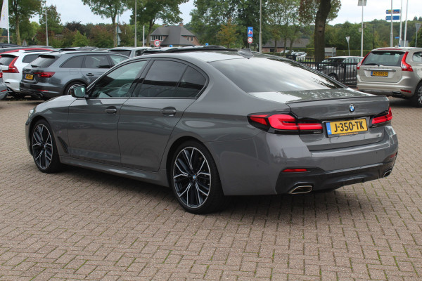 BMW 5 Serie 530i High Executive Edition / Schuifdak / 360Camera / 20'' / Keyless / Laser LED / Harman Kardon / Leder / Navigatie / Stuurverwarming / Dodehoek /