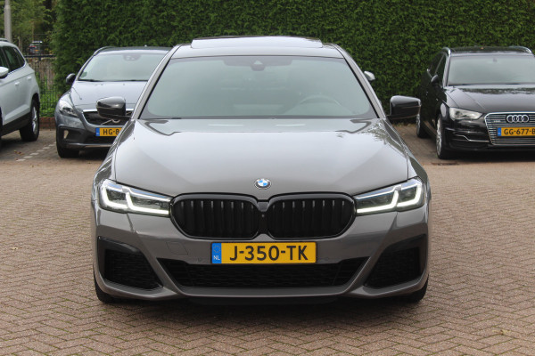 BMW 5 Serie 530i High Executive Edition / Schuifdak / 360Camera / 20'' / Keyless / Laser LED / Harman Kardon / Leder / Navigatie / Stuurverwarming / Dodehoek /