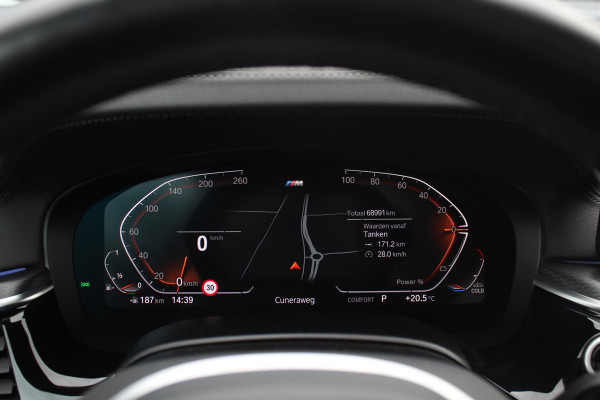 BMW 5 Serie 530i High Executive Edition / Schuifdak / 360Camera / 20'' / Keyless / Laser LED / Harman Kardon / Leder / Navigatie / Stuurverwarming / Dodehoek /
