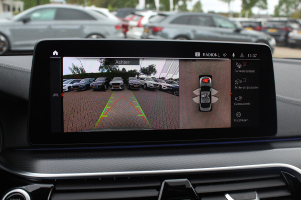 BMW 5 Serie 530i High Executive Edition / Schuifdak / 360Camera / 20'' / Keyless / Laser LED / Harman Kardon / Leder / Navigatie / Stuurverwarming / Dodehoek /