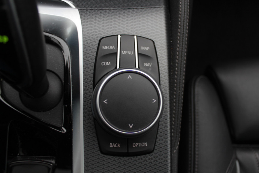 BMW 5 Serie 530i High Executive Edition / Schuifdak / 360Camera / 20'' / Keyless / Laser LED / Harman Kardon / Leder / Navigatie / Stuurverwarming / Dodehoek /