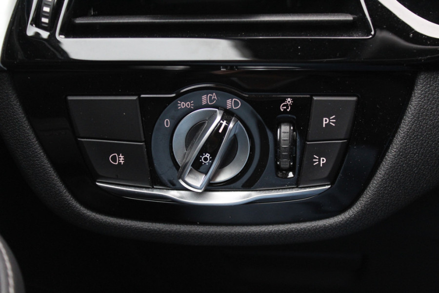 BMW 5 Serie 530i High Executive Edition / Schuifdak / 360Camera / 20'' / Keyless / Laser LED / Harman Kardon / Leder / Navigatie / Stuurverwarming / Dodehoek /