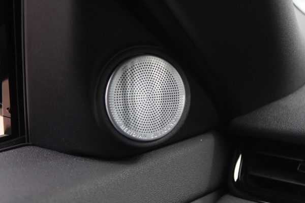 Land Rover Range Rover Evoque 1.5 P270e PHEV AWD Autobiography / Panoramadak / 360Camera / Luxe Leder / 20'' / Meridian / Keyless / Sfeerverlichting / Dodehoek / DAB / ACC / Stoelverwarming 4x / Stuurverwarming