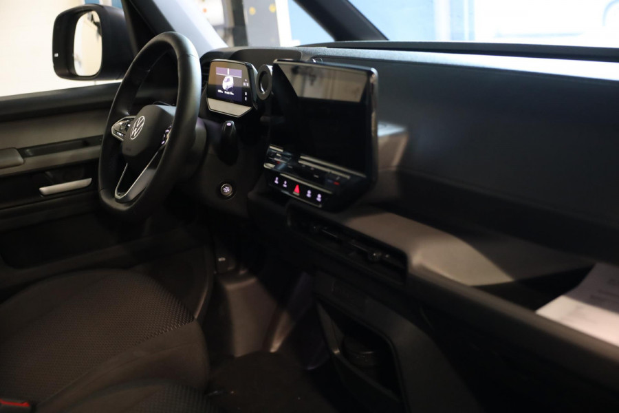 Volkswagen ID. Buzz Cargo 77 kWh / Acc / AUT / Camera / 3 Zits / Schuifdeur / Elek Pakket / Pdc / Led / MAXTON