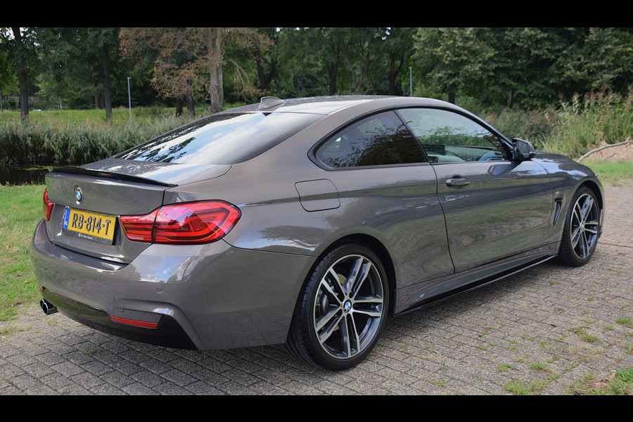 BMW 4 Serie Coupé 420i High Executive*M- Performance Pakket*Keyless*Carplay*
