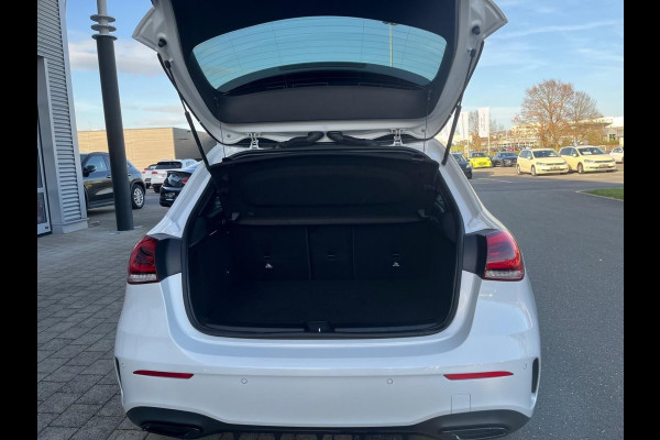 Mercedes-Benz A-Klasse 250e AMG ** LED, MBUX+, DISTRONIC, PANORAMA, 2 zone AIRCO, 19-inch LMV, NIGHT ** 1e EIG - UNFALLFREI ** ** INFORMEER OOK NAAR ONZE AANTREKKELIJKE FINANCIAL-LEASE TARIEVEN **
