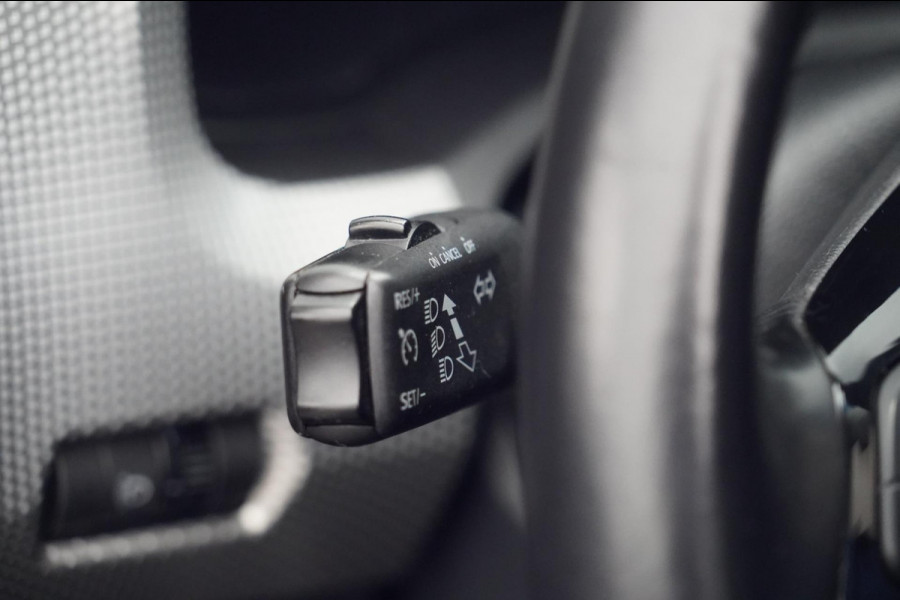 Volkswagen up! 1.0 BMT high up! / 2e Eigenaar / Camera / Cruise / Airco / 126dkm NAP / 15" LMV / Incl. BTW