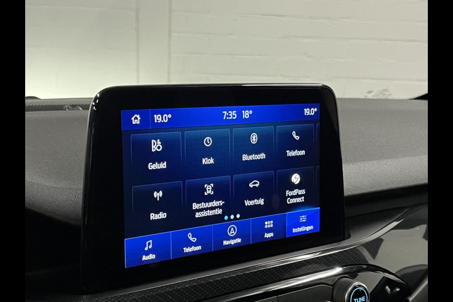 Ford Kuga 1.5 EcoBoost ST-Line X *1800 kg Trekgewicht | Open dak | Trekhaak | Adapt. cruise control | B&O | Carplay | Stuur-/Stoelverwarming