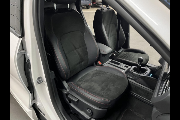 Ford Kuga 1.5 EcoBoost ST-Line X *1800 kg Trekgewicht | Trekhaak | Adapt. cruise | B&O | Stoel-/Stuur verwarming | Carplay