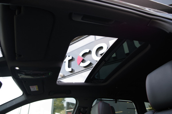 Audi A6 Avant 55 TFSI e Quattro Pro Line S-Line Competition 367 PK PHEV, Panoramadak, Trekhaak, Matrix LED, 360 Camera