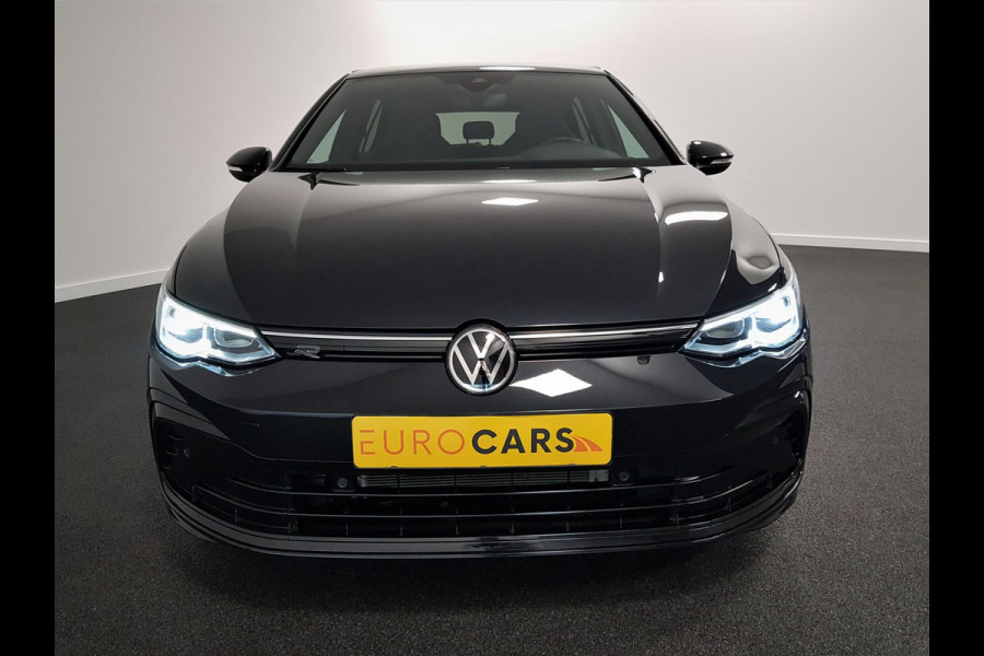 Volkswagen Golf 1.5 eTSI 150pk DSG R-Line | DEMO ! | Climate Control | Camera | Parkeer sensoren | Led+IQ light | 18"Lichtmetalen Velgen | Trekhaak | Winter pakket | Digitale Cockpit