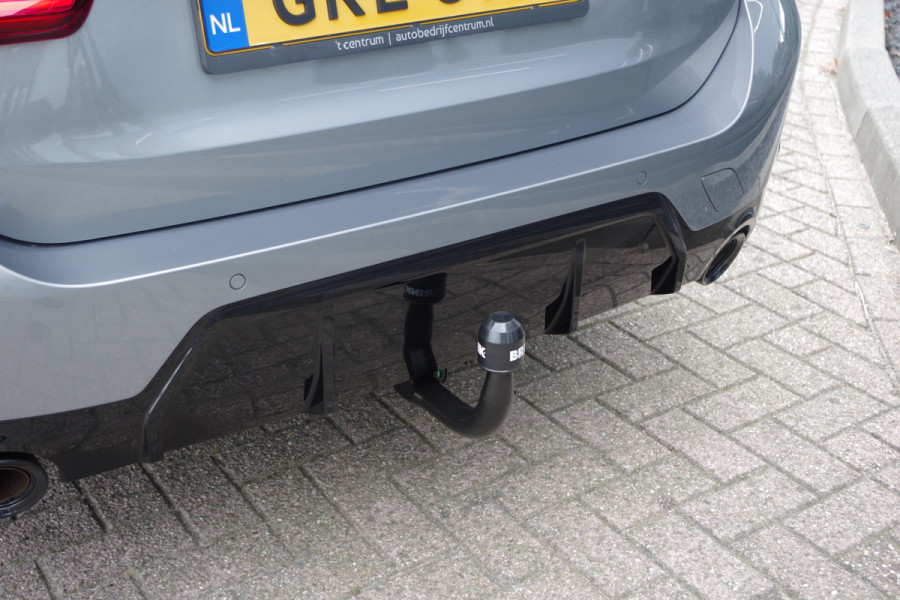 BMW 3 Serie Touring 320e M-Sport 204 PK PHEV, Panoramadak, Camera, Memory, Head-Up