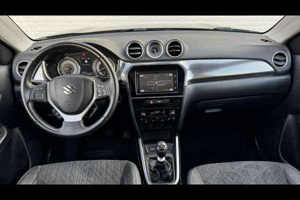 Suzuki Vitara 1.4 Boosterjet Stijl Adaptive Cruise Climate control Panoramadak LED Navigatie Apple Carplay Android Auto