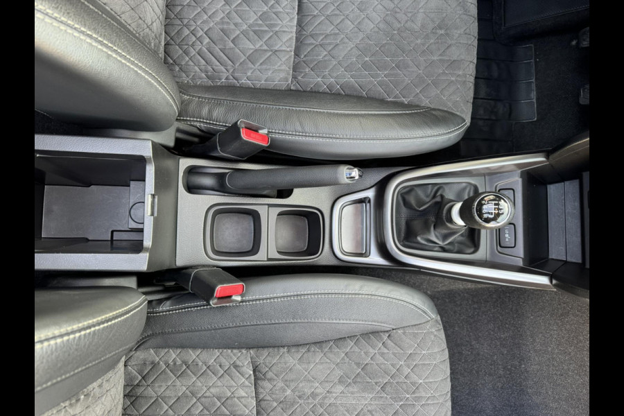 Suzuki Vitara 1.4 Boosterjet Stijl Adaptive Cruise Climate control Panoramadak LED Navigatie Apple Carplay Android Auto