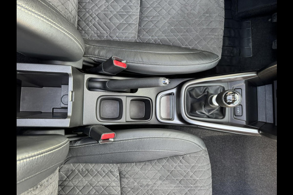 Suzuki Vitara 1.4 Boosterjet Stijl Adaptive Cruise Climate control Panoramadak LED Navigatie Apple Carplay Android Auto