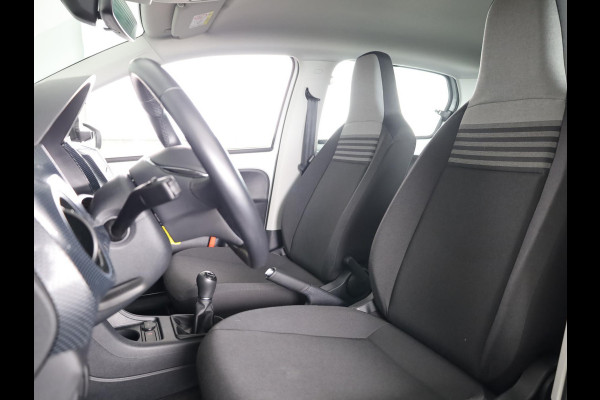 Volkswagen up! 1.0 65 pk | Verlengde garantie | Navigatie via App | Autom. airco | Cruise control | Parkeersensoren achter | Achteruitrijcamera |