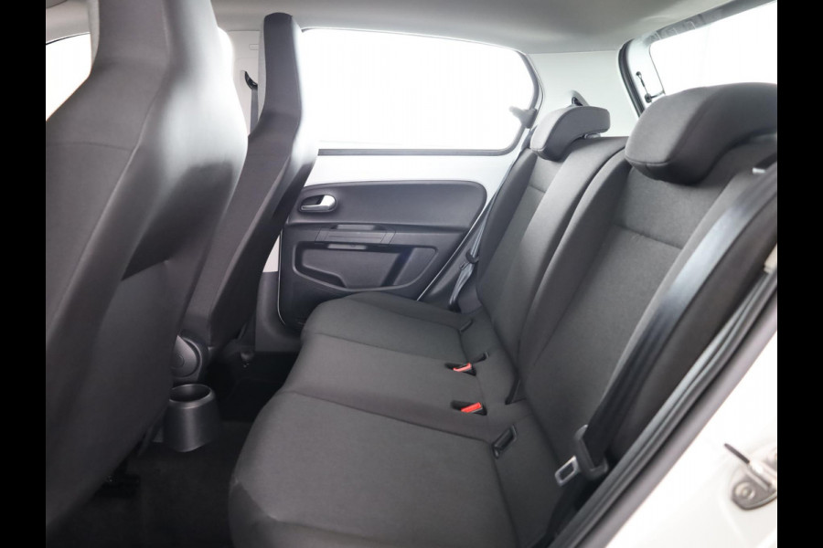 Volkswagen up! 1.0 65 pk | Verlengde garantie | Navigatie via App | Autom. airco | Cruise control | Parkeersensoren achter | Achteruitrijcamera |