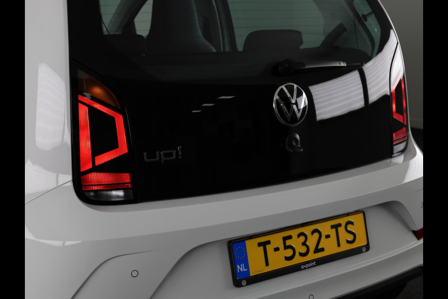 Volkswagen up! 1.0 65 pk | Verlengde garantie | Navigatie via App | Autom. airco | Cruise control | Parkeersensoren achter | Achteruitrijcamera |