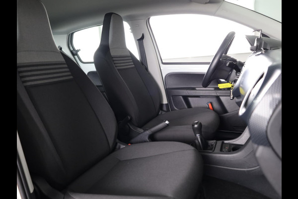 Volkswagen up! 1.0 65 pk | Verlengde garantie | Navigatie via App | Autom. airco | Cruise control | Parkeersensoren achter | Achteruitrijcamera |