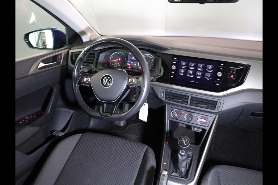 Volkswagen Polo 1.0 TSI R-Line Edition 95 pk | Navigatie via App | Parkeersensoren | Achteruitrijcamera | Adaptieve cruise control | Apple Carplay/Android Auto |