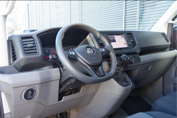 Volkswagen Crafter 35 2.0 TDI L3H2 Highline 177PK AUT. LED, TREKHAAK, CAMERA, CLIMA, STOELVERWARMING, NAVI, CRUISE, PARKEERSENSOREN RONDOM, MISTLAM