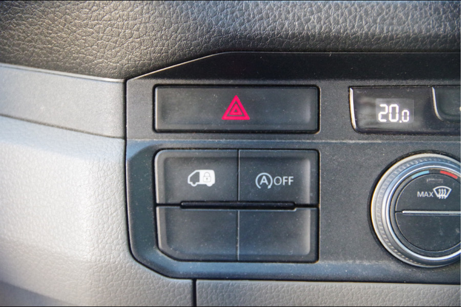 Volkswagen Crafter 35 2.0 TDI L3H2 Highline 177PK AUT. LED, TREKHAAK, CAMERA, CLIMA, STOELVERWARMING, NAVI, CRUISE, PARKEERSENSOREN RONDOM, MISTLAM