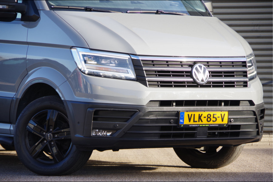 Volkswagen Crafter 35 2.0 TDI L3H2 Highline 177PK AUT. LED, TREKHAAK, CAMERA, CLIMA, STOELVERWARMING, NAVI, CRUISE, PARKEERSENSOREN RONDOM, MISTLAM