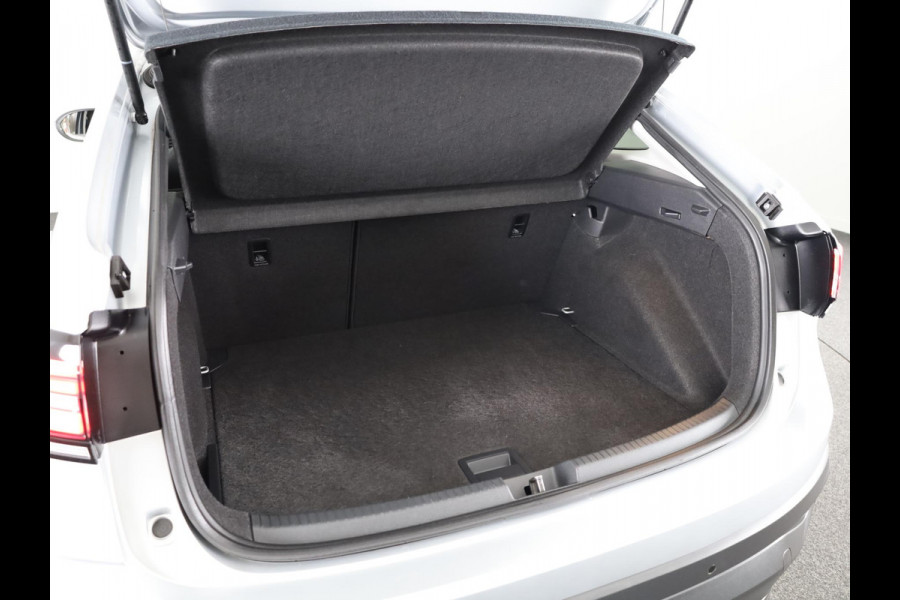 Volkswagen Taigo 1.0 TSI Life Business 95PK | Verlengde garantie | Navigatie | Parkeer camera | Keyless entry | Privacy glas |