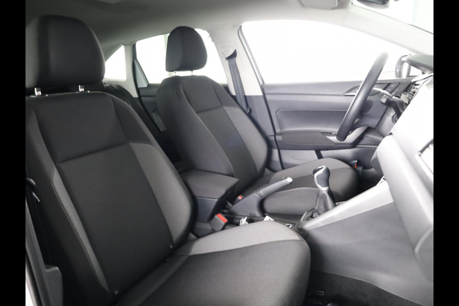 Volkswagen Taigo 1.0 TSI Life Business 95PK | Verlengde garantie | Navigatie | Parkeer camera | Keyless entry | Privacy glas |